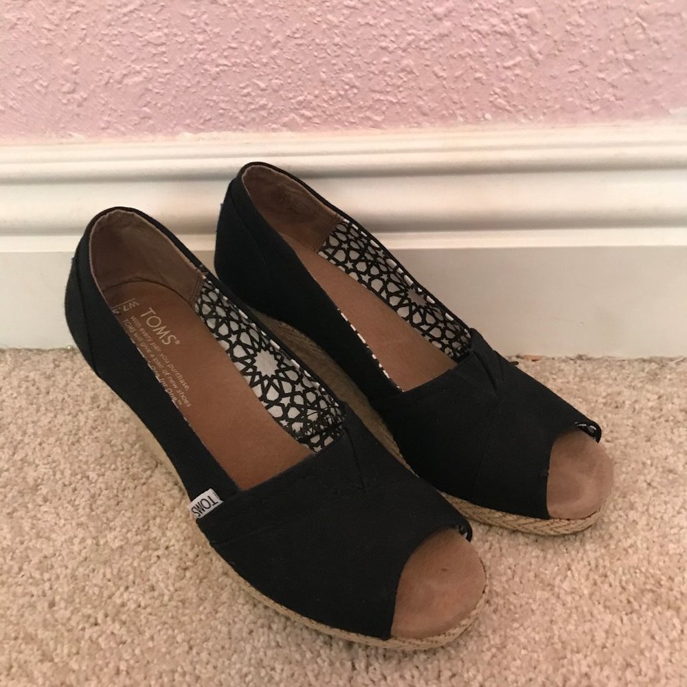 Toms Wedges - Picture 3 of 3